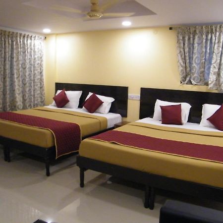Hotel The White House Residency Chennai Exterior foto