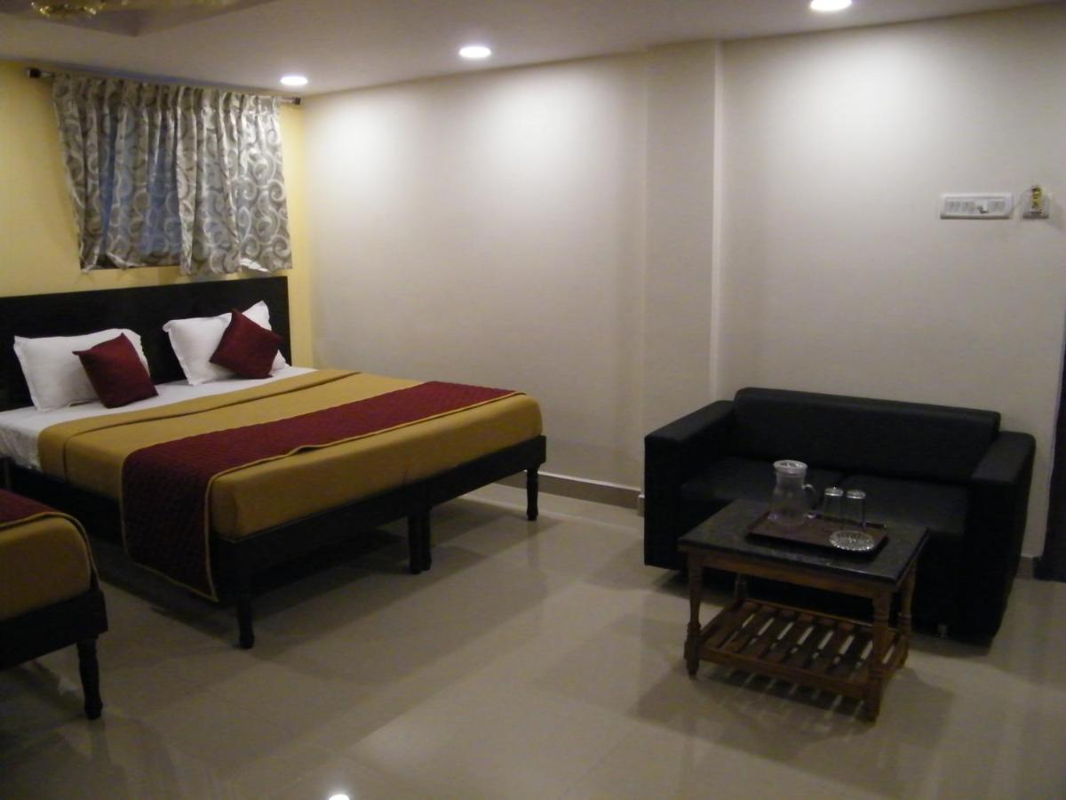 Hotel The White House Residency Chennai Exterior foto