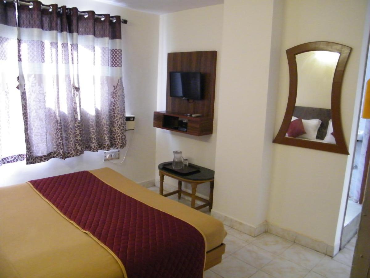 Hotel The White House Residency Chennai Exterior foto