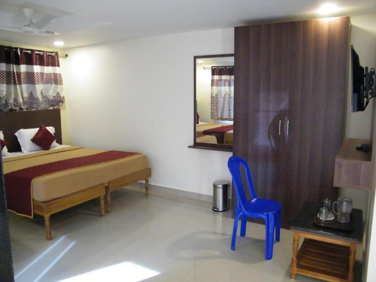 Hotel The White House Residency Chennai Exterior foto