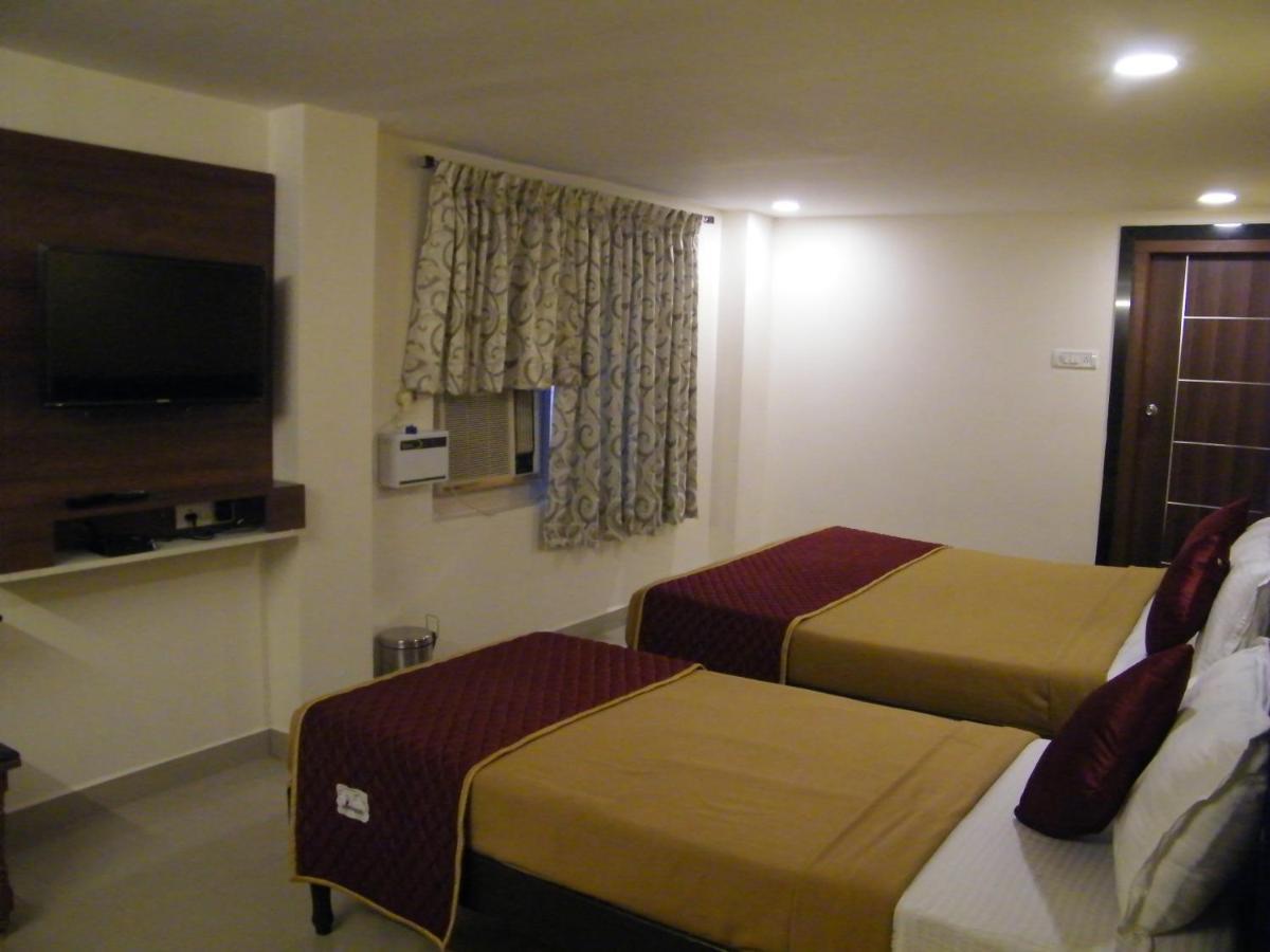 Hotel The White House Residency Chennai Exterior foto