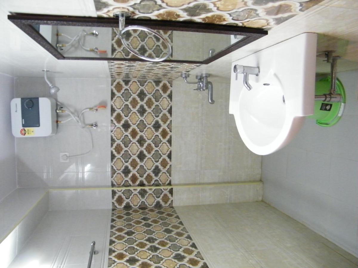 Hotel The White House Residency Chennai Exterior foto