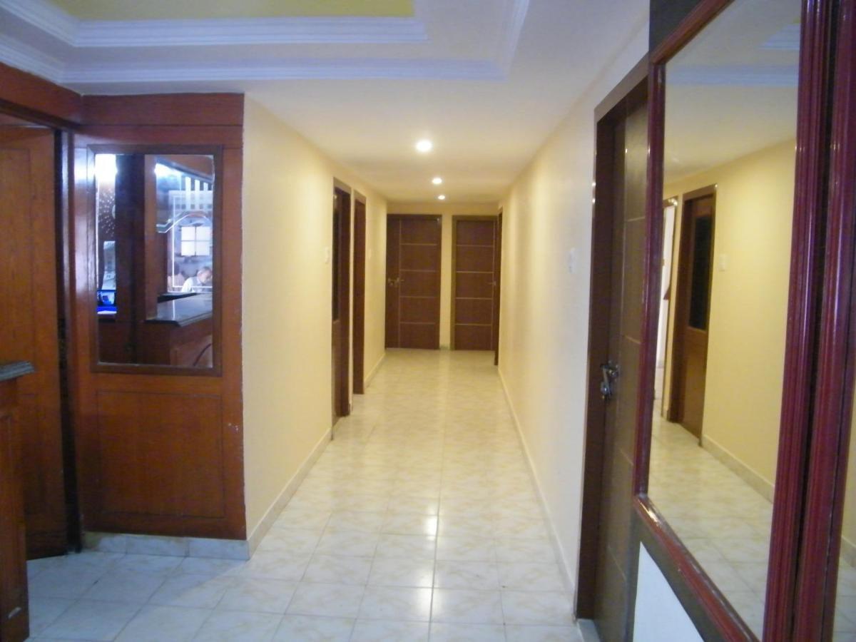 Hotel The White House Residency Chennai Exterior foto